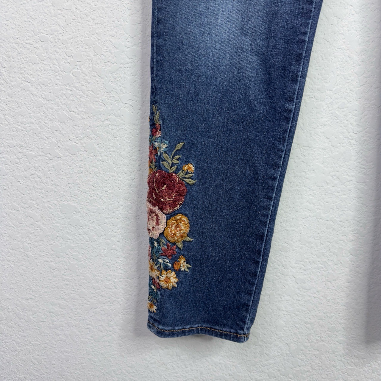 Picture 4 of 10