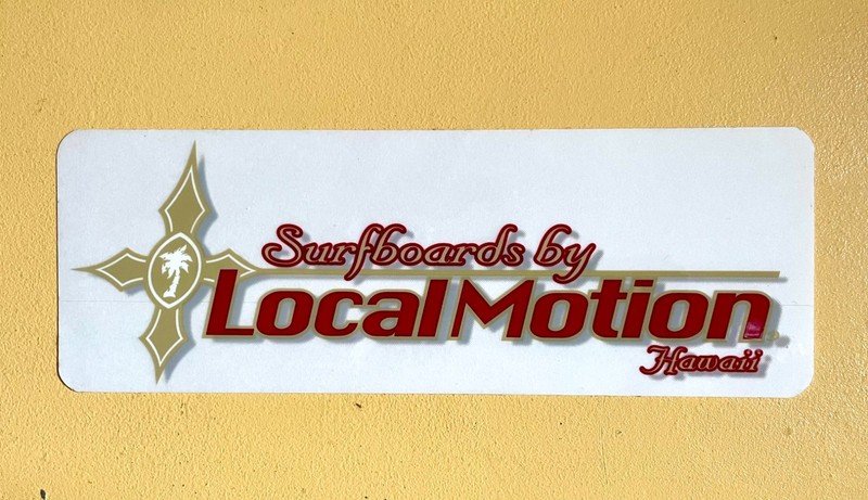 VINTAGE HAWAIIAN LOCALMOTION SURFBOARD STICKER FROM 1999/2000 (NEW CONDITION)