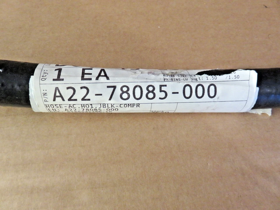 Freightliner A2278085000 new oem Hose ac refrigerant suction M2 Bussiness class - Image 2 of 4