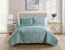 VCNY Home Diana Textured Geometric Pattern 2 Piece Quilt Set, Twin, Aqua - NIP