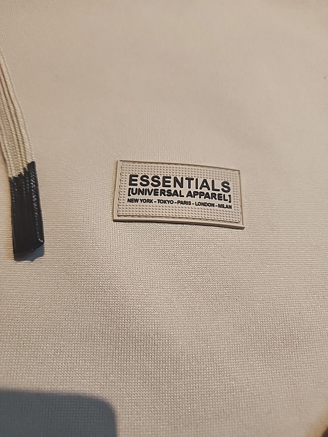 Felpa con cappuccio esclusiva Fear of God Essentials marrone chiaro morbido taglia Med These Run Big A68