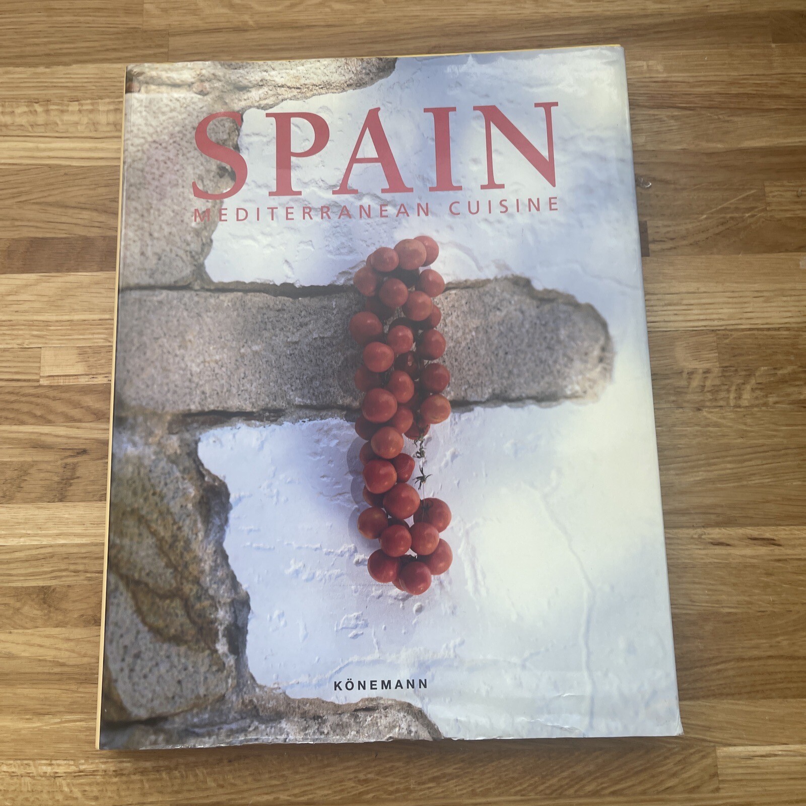 Spain (Mediterranean Cuisine) By H F Ullmann