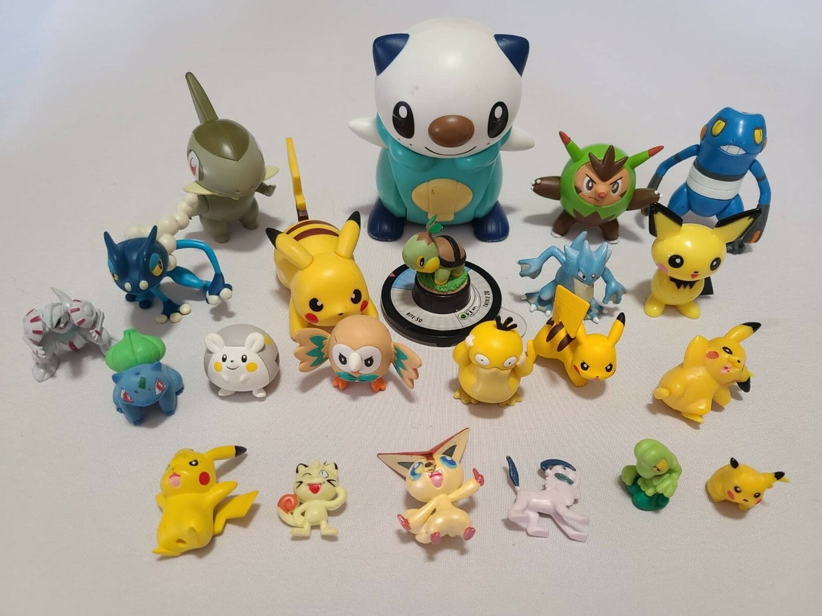 Lot of 22 - Nintendo Pokemon Tomy Figures Toys - Pikachu Quilladin