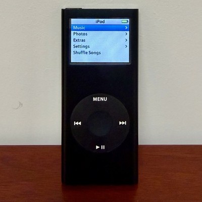 Apple iPod Nano 2nd Gen A1199 8GB Black Unlocked MP3 Player