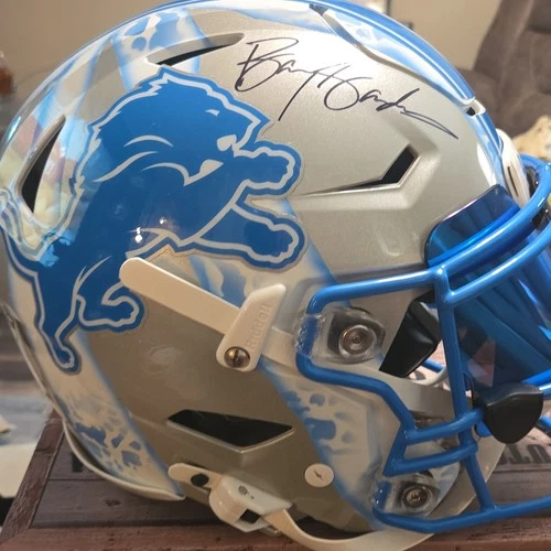 Barry Sanders autographed Detroit Lions helmet Beckett authenticated