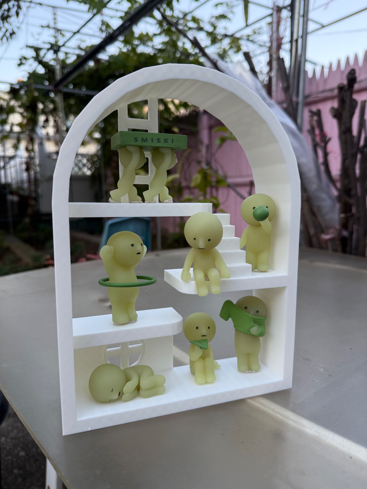 Étagère Smiski Style House petite vitrine de présentation de 25 cm