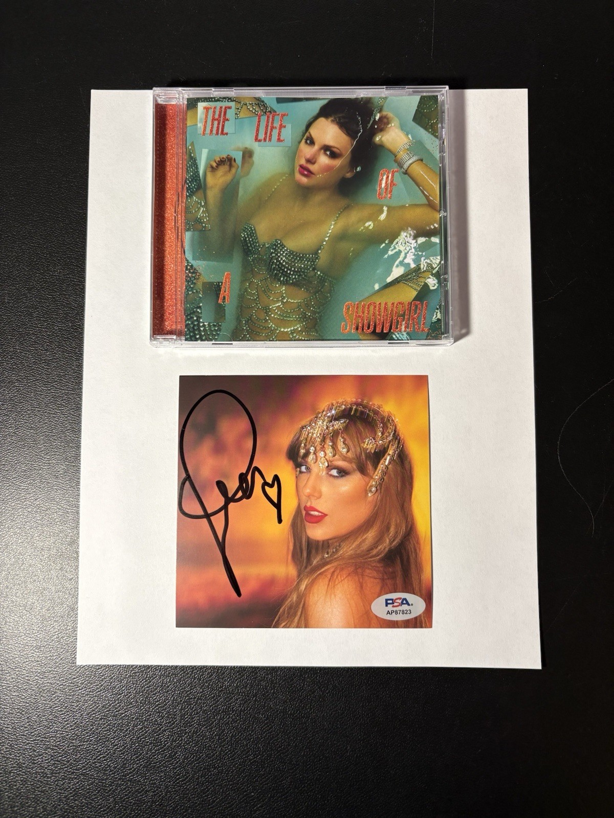 Taylor Swift Signed Autographed CD Cover PSA/DNA The Life of a Showgirl Hot