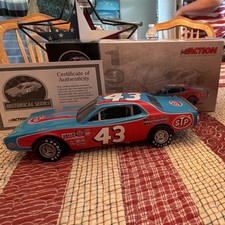Action Richard Petty 43 STP 1975 Dodge Charger Club Car 1:24 LE 401932 RARE 