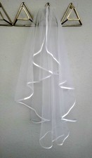 Bridal Wedding Veil Ruffled Satin Ribbon Outline Hair Comb Attachment 27.5" L