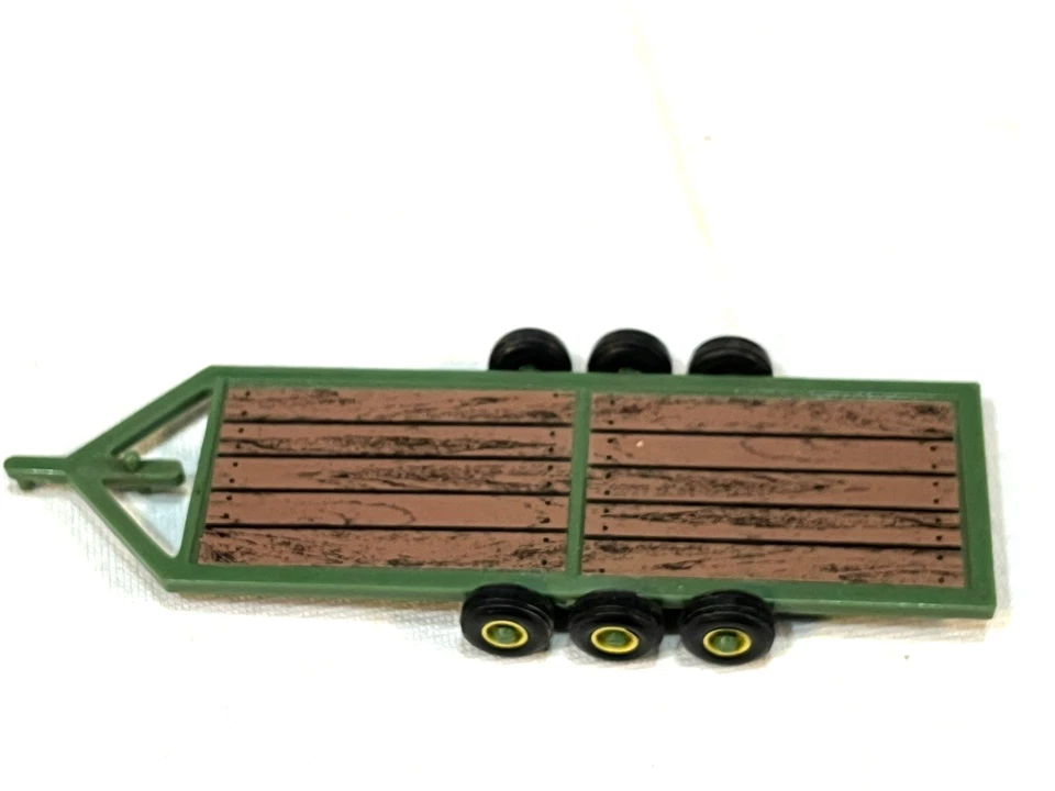 1986 Ertl Farm Toys 1/64 Triple Axle Implement Flatbed Trailer John Deere - Image 4 of 4