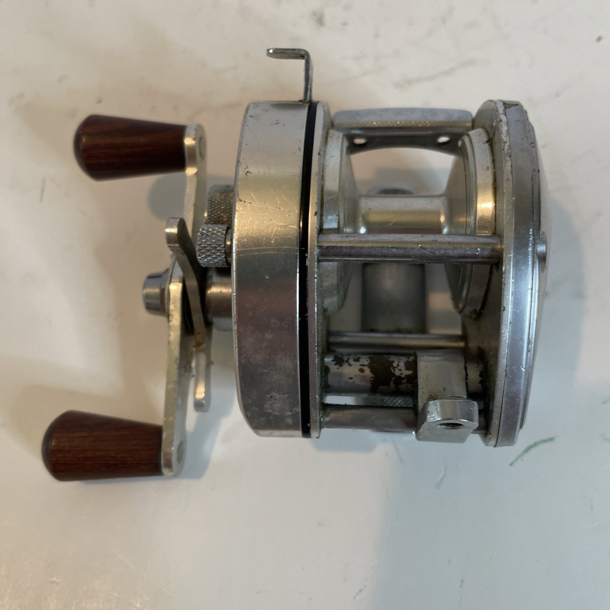 Shimano Bantam 100 Baitcasting Reel RH Japan Designed for
