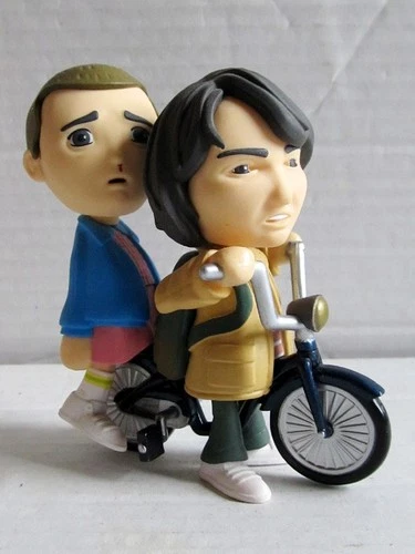 MIKE & ELEVEN - 2017 Stranger Things 4 inch Loot Crate Creation Crib Figure