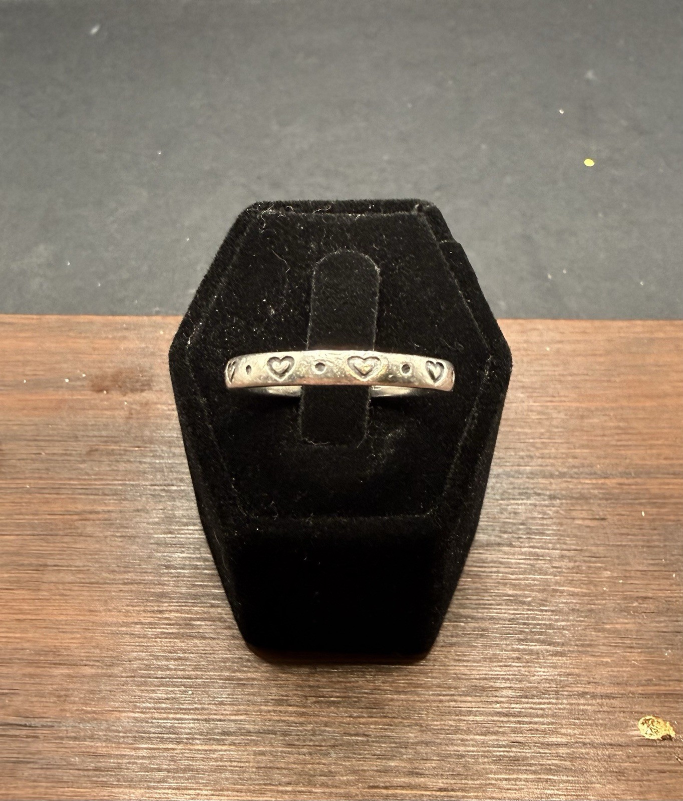 RETIRED James Avery Love Heart Stackable Sterling Silver Ring Size9