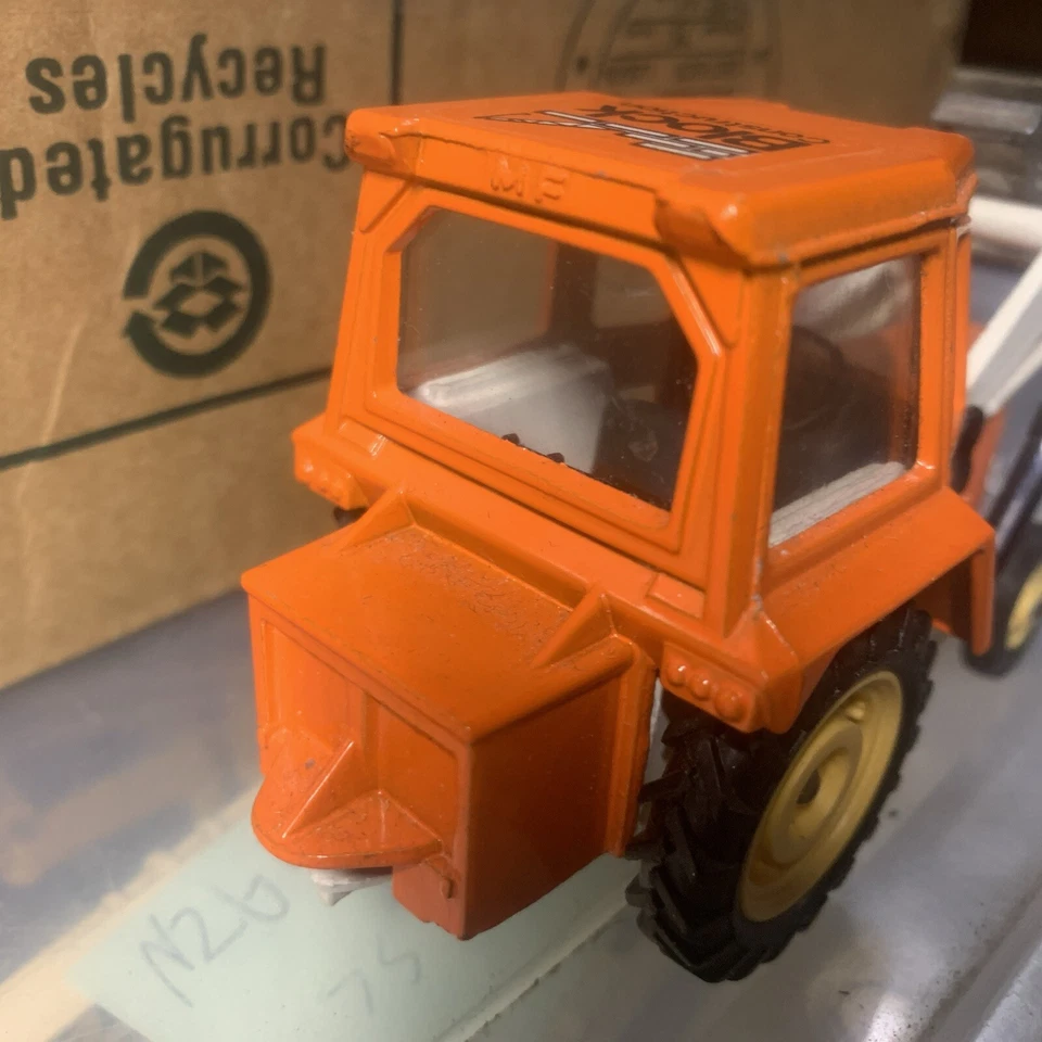 Massey Ferguson MF50B Tractor with Shovel Block Construction Die Cast - Image 2 of 4