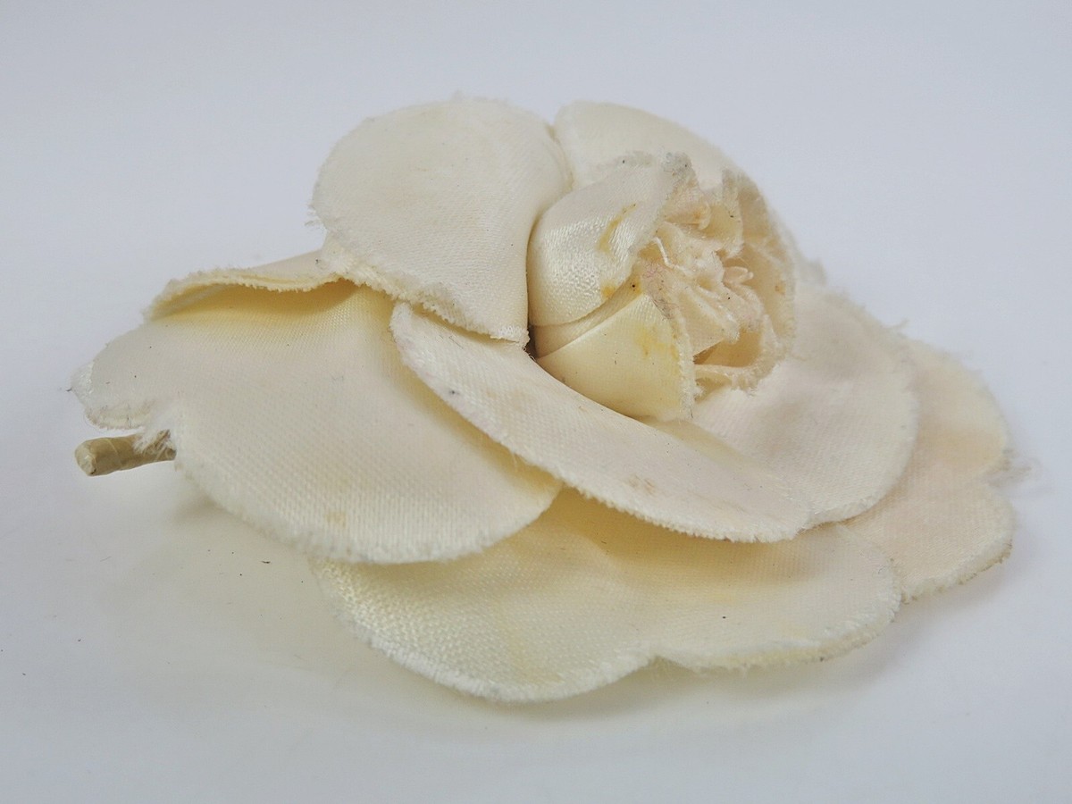 Authentic CHANEL White Fabric Camellia Brooch Pin #58757 | eBay