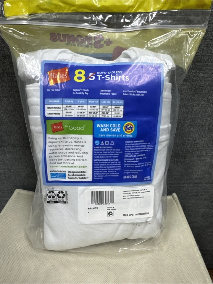 Pack de 8 camisetas sin etiquetas para niños talla pequeña 6-8 Foto 3 de 4