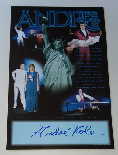 Andre Kole signed poster 2004 Statue of Liberty, levitation, hand thru body