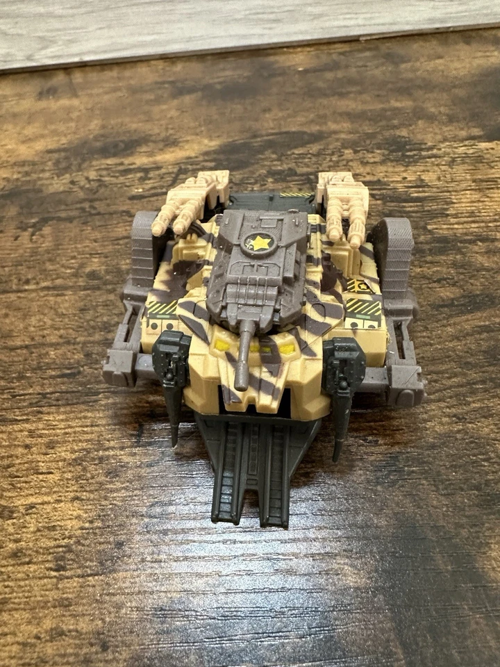 Vehículo blindado de asalto Kenner Mega Force V-Rocs Scorpion 1989 de colección Foto 2 de 4