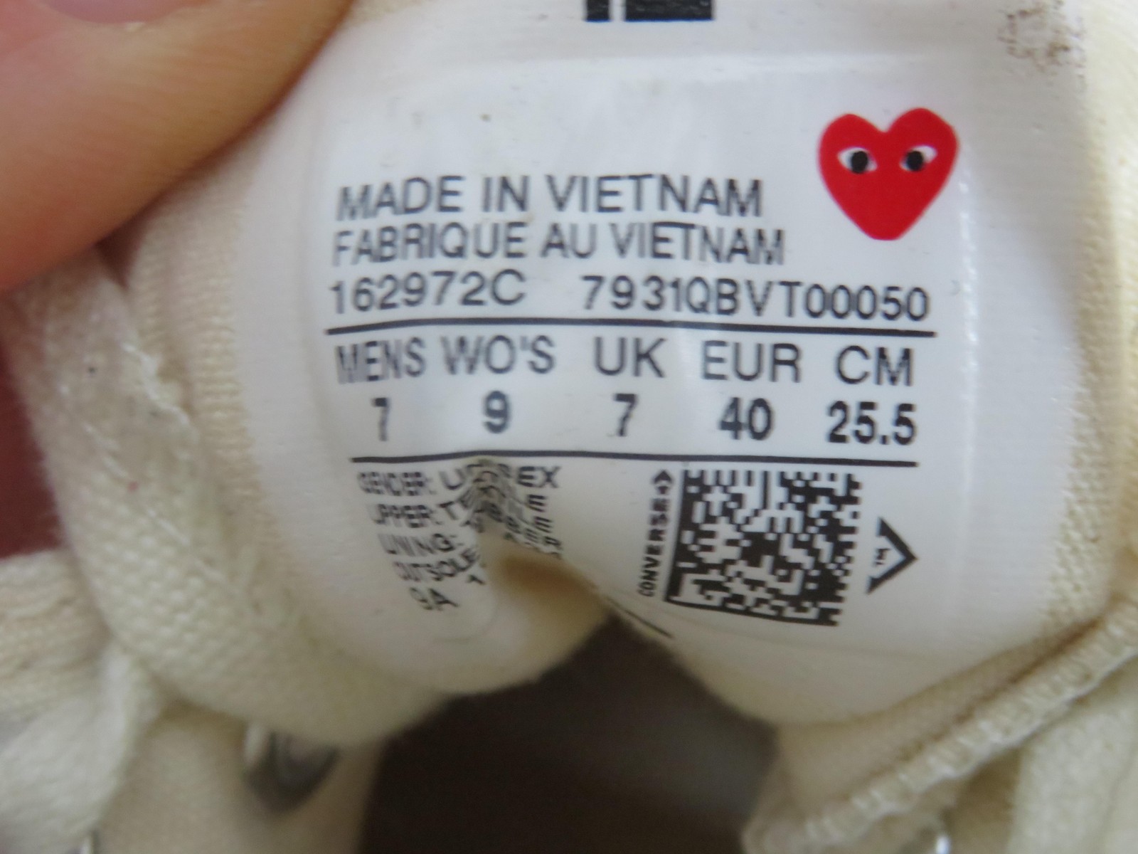 Converse x Comme des Garçons Play Shoes Womens 9 Multi Heart Sneaker White thumbnail 9