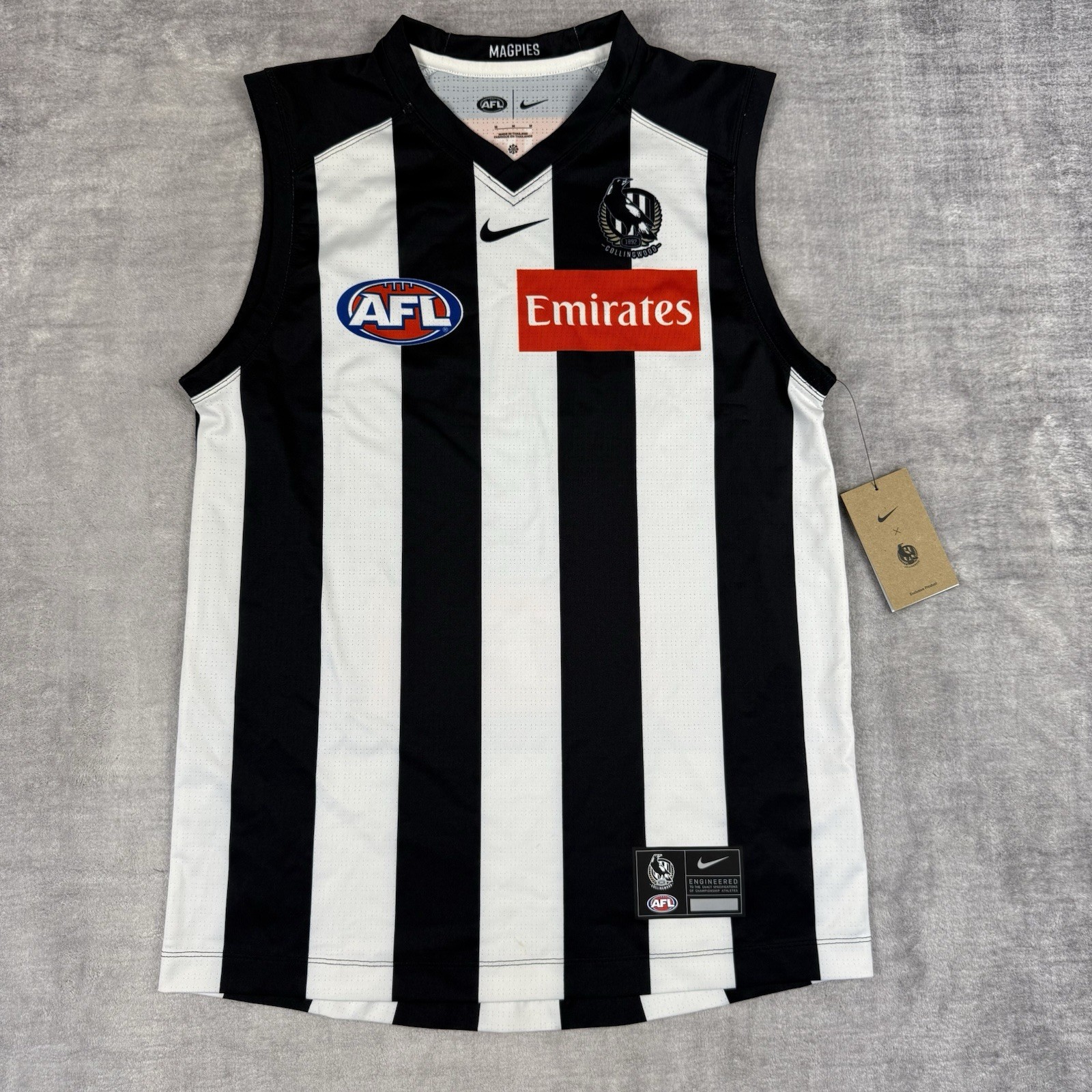 Collingwood Magpies Jersey Mens Medium Black White Stripped Home AFL Nike 2025