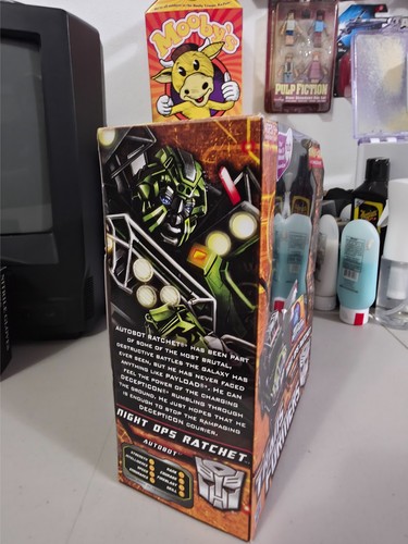 Transformers Hunt for the Decepticons Night Ops Ratchet - Picture 3 of 8