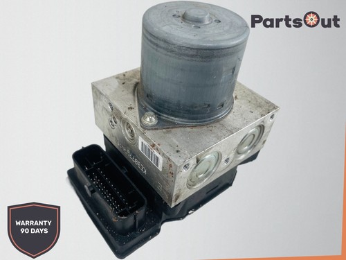 2010-2014 VW CC ABS Anti-Lock Brake Pump & Module 3AA614109 OEM - Picture 3 of 9