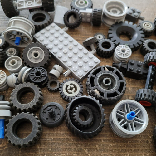 LEGO Bulk lot WHEELS 1/2 lb+ pound Tires Axles Car Vehicle AS FOUND PARTS REPAIR - Picture 3 of 10
