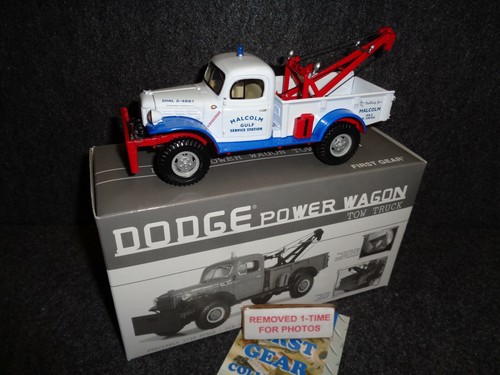 First Gear GULF MALCOLM 1946 DODGE POWER WAGON TOW TRUCK WRECKER 19-2473