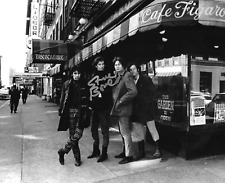 * STEVE BOONE * signed 8x10 photo * LOVIN' SPOONFUL * BASSIST * 12 * STEVE BOONE * signed 8x10 photo * LOVIN' SPOONFUL * BASSIST * 12