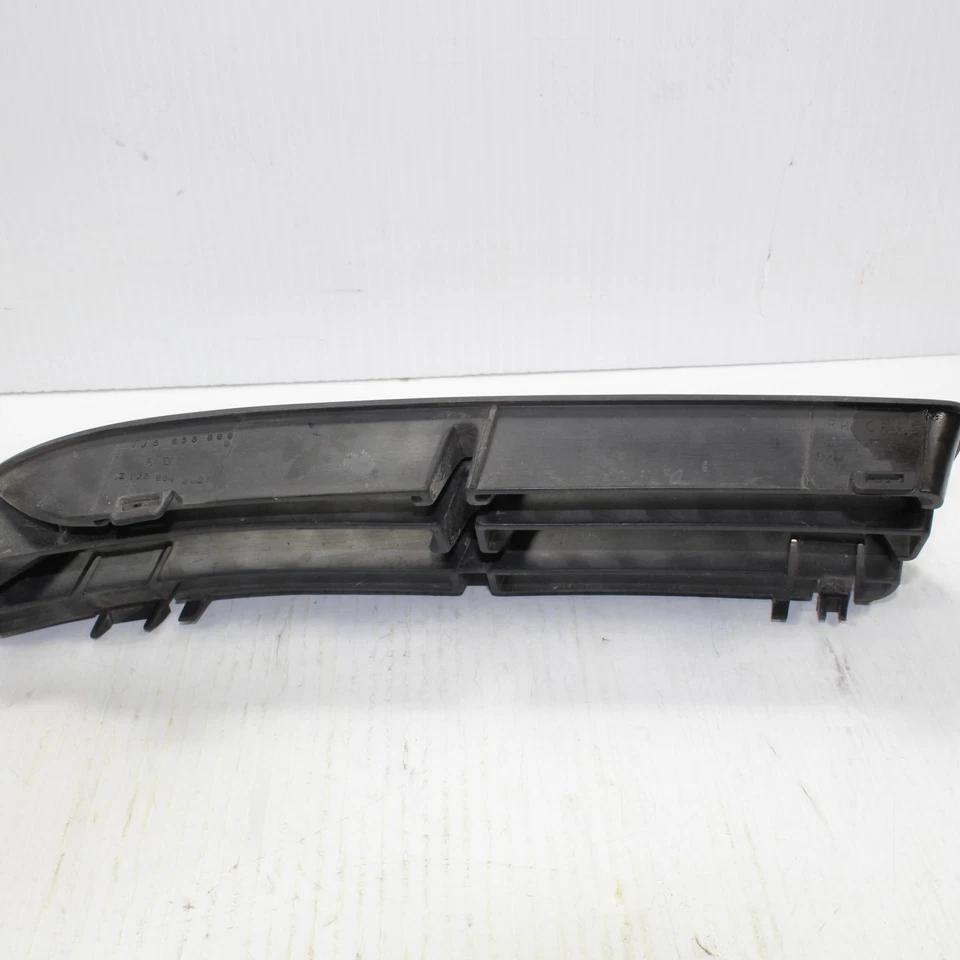 PARAGOLPES INFERIOR DERECHO VOLKSWAGEN JETTA 1999-2005 NEGRO OEM 1J5853666 Foto 3 de 4