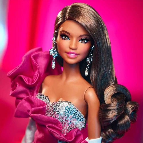 Barbie Pink Collection Doll 2 GXL13 - Picture 5 of 10