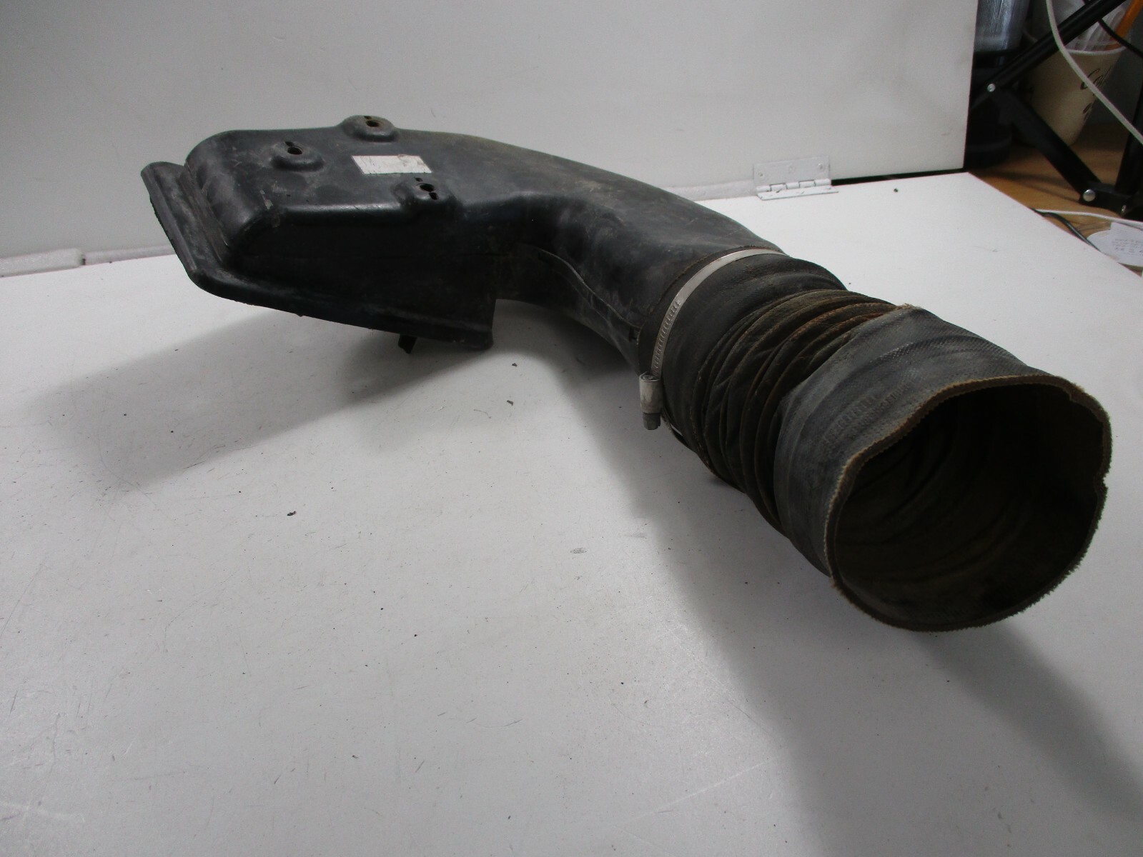 Lamborghini Gallardo Spyder RH Air Intake Duct Line OEM 407 827 963