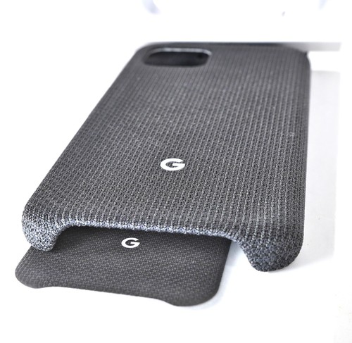 Google Pixel 4 Black Fabric Back Slim Phone Case New **Free P&P** - Picture 3 of 9