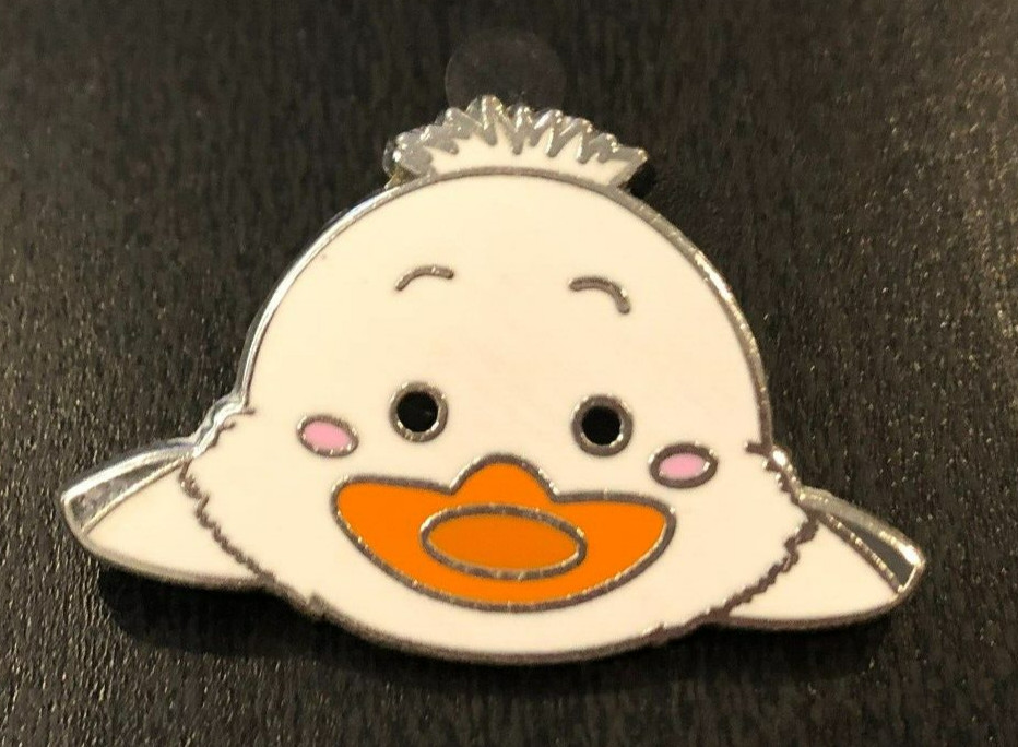 Disney pin 123211 Tsum Tsum Mystery Series 4 Scuttle seagull Little Mermaid bird