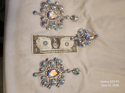 DRAG JEWELRY CRYSTAL AB EARRINGS NEW