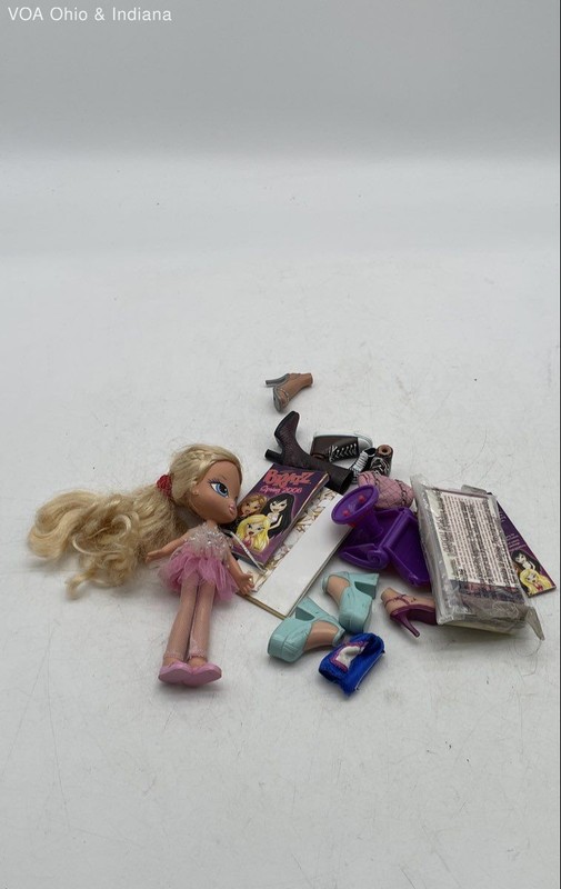 Bratz Doll Lot MGA Blonde Ballerina Furniture Accessories Shoes 2006
