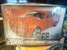 AMT 2006 Red Chevy Camaro Concept 1:25 Skill Level 2 100 Teile Plastik Modellbausatz