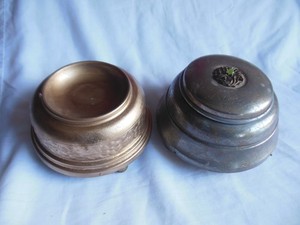 2 Vintage Metal Music Boxes, Neither Work, Good Used Condition