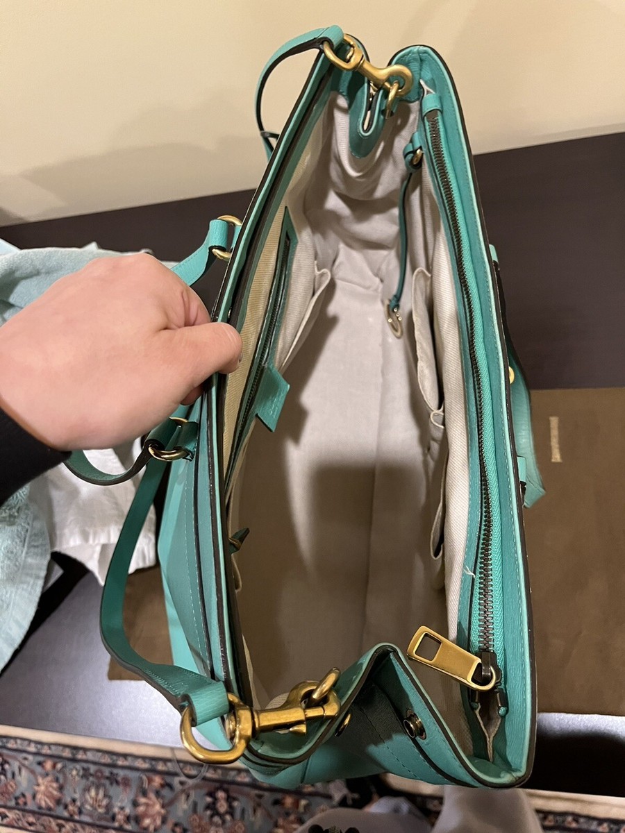 mint❁MINTGREEN　　GUCCI ベージュ GGパターン ポーチ GUCCI Jumbo GG Medium Tote Bag Beige and Mint Green from