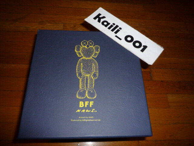 Kaws BFF 20inch Plush Blue Limited Edition of 1000 Toy Kaws BFF 20inch Plush Blue Limited Edition of 1000 Toy