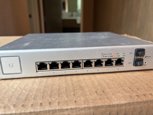 Ubiquiti Networks Unifi Switch 8 150W US-8-150W 8-Port Gigabit Ethernet Switch