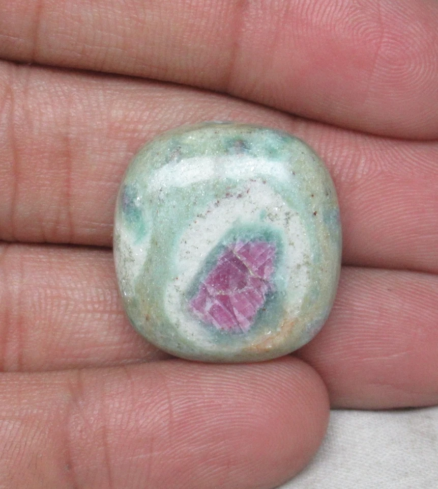 38.40 Cts Natural Ruby Fuchsite Cabochon Cushion Shape Loose Gemstone E 54 - Image 4 of 4