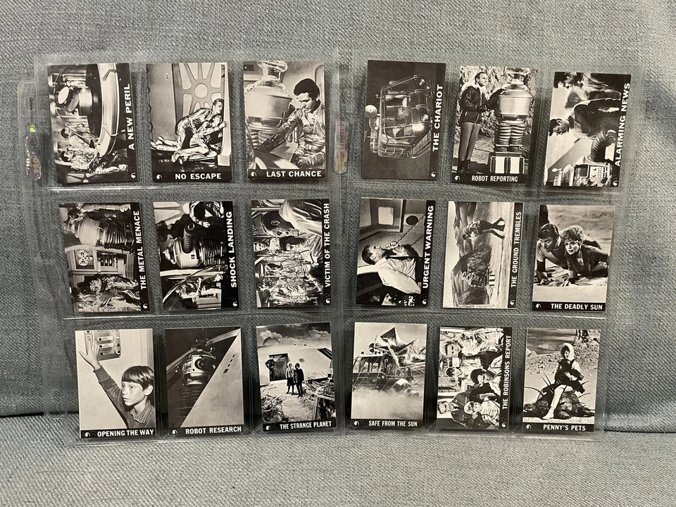 LOST IN SPACE CARDS 1966 SPECIAL MINI EDITION FULL SET REPRINT 966 SETS ISSUED - Image 2 of 4