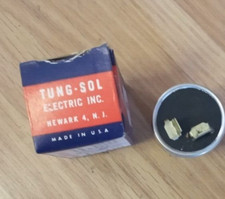 Tung-sol 12 volt Flasher unit AP273 2-32 CP. USA made.