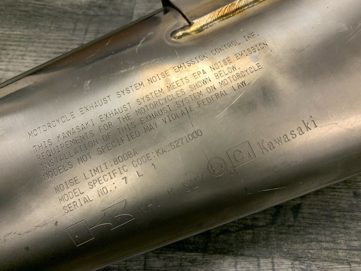 Kawasaki 2008 2009 ZX10R Ninja OEM Muffler Exhaust Slip On Kawasaki 2008 2009 ZX10R Ninja OEM Muffler Exhaust Slip On