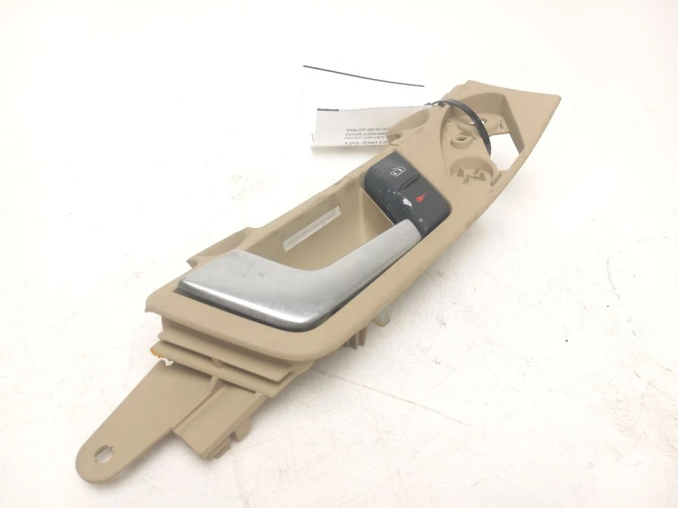 Manija de puerta interior del conductor delantero OEM 48674 AUDI A4 2002-2009 Foto 3 de 4