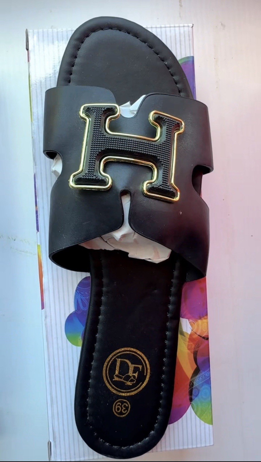 Women’s Black & Gold Logo Accent Flat Slide Sandals Faux Leather US 8 - 8.5 EU39