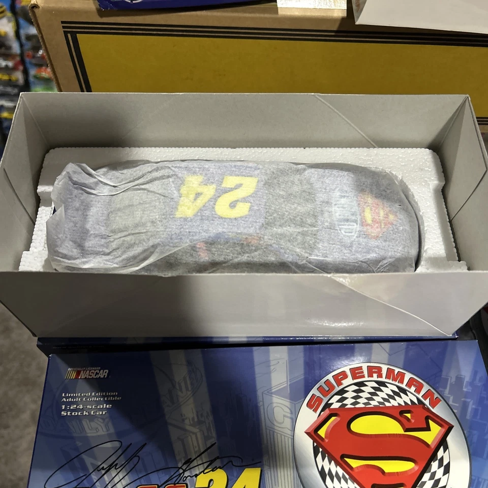 Jeff Gordon #24 Dupont Superman Monte Carlo 1999 1:24 acción NASCAR diecast Foto 2 de 4