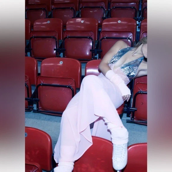 $189 Nuevo con Etiquetas Vestido Sin Mangas For Love & Lemons Maia Plateado Rosa Encaje Halter Talla M Foto 4 de 4