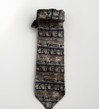 Elegant Black and Gold Patterned Tie